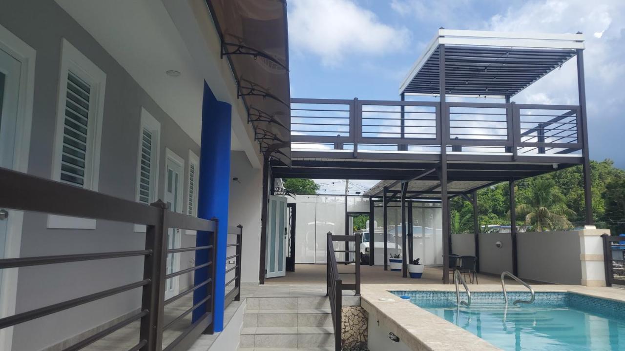 2 Palmas Str Otel Aguadilla Dış mekan fotoğraf