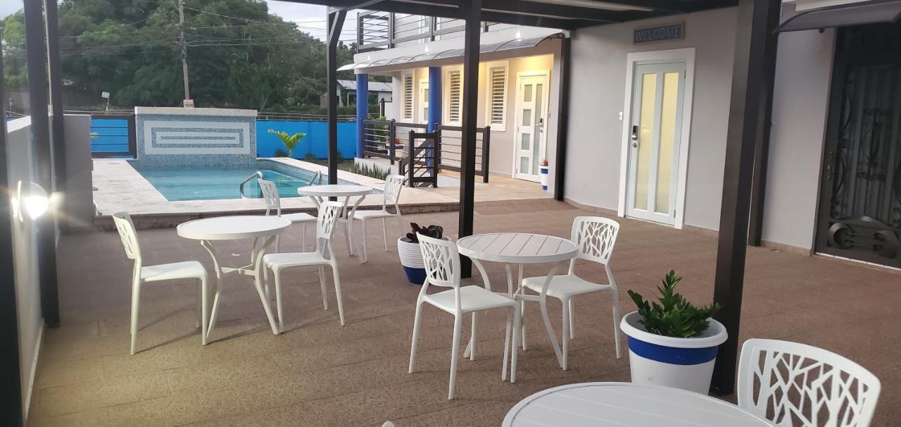 2 Palmas Str Otel Aguadilla Dış mekan fotoğraf